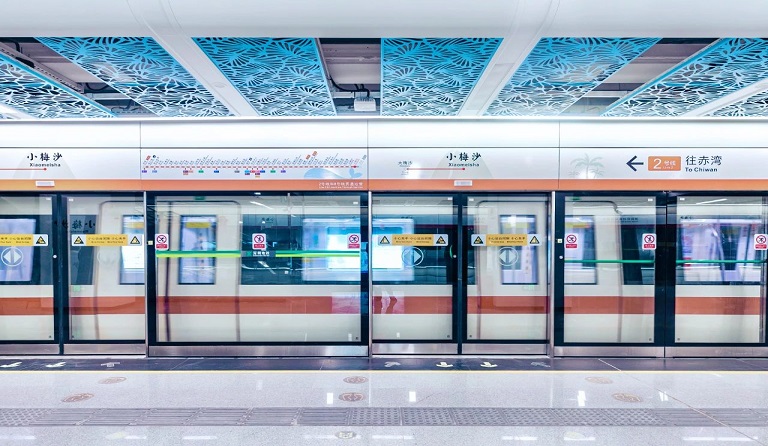 2023新澳门原料网站2轨道交通屏蔽门系统项目深圳地铁8号线二期等开通运营